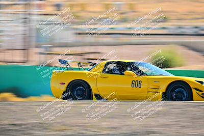 media/Oct-18-2025-Extreme Speed (Sat) [[d6d7e1fef1]]/Group 3 Purple/Session 3 (Turn 1)/